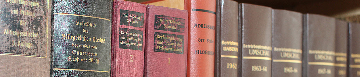 Gesetzessammlung in der Bibliothek